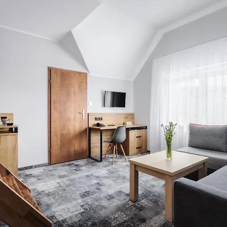 维瓦尔第酒店 3* 卡尔帕奇