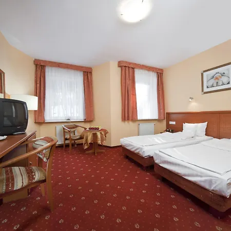 维瓦尔第酒店 3* 卡尔帕奇